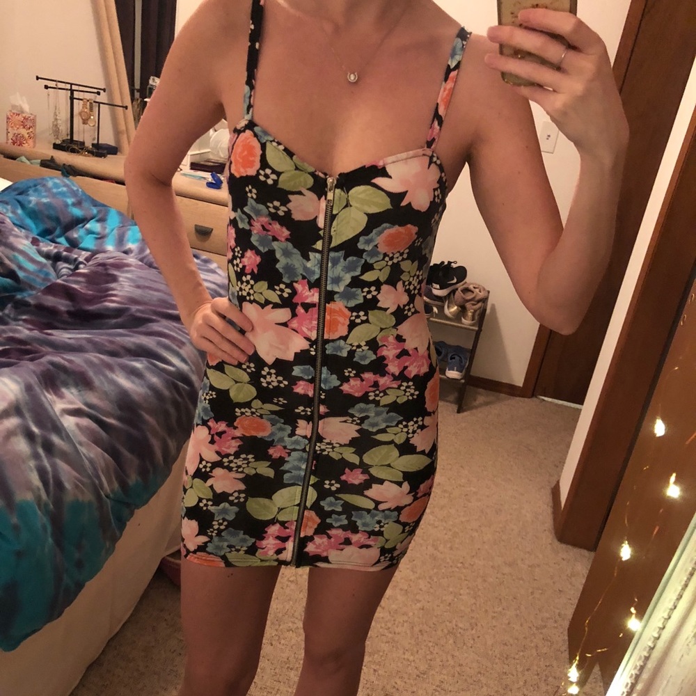 Floral zip up bodycon dress